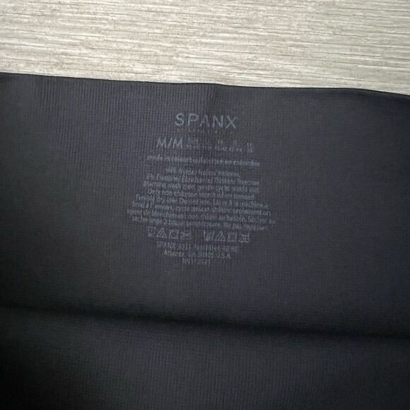 SPANX Look At Me Now Seamless Leggings Black Cameo | M - Picture 5 of 6